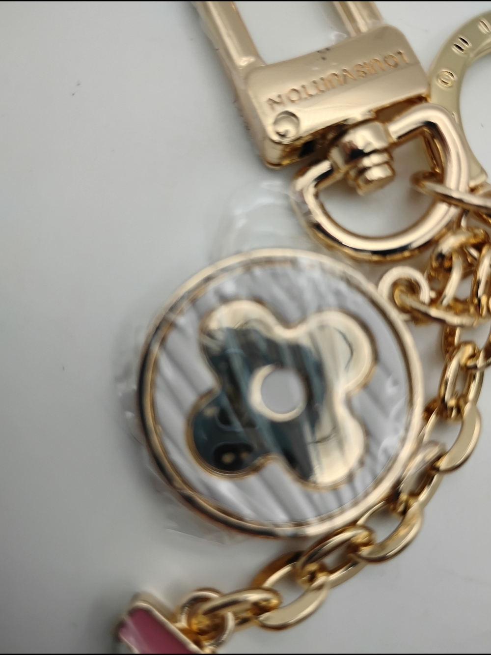 Louis Vuitton Pink and Gold Monogram Key Charm - Picture 6 of 10